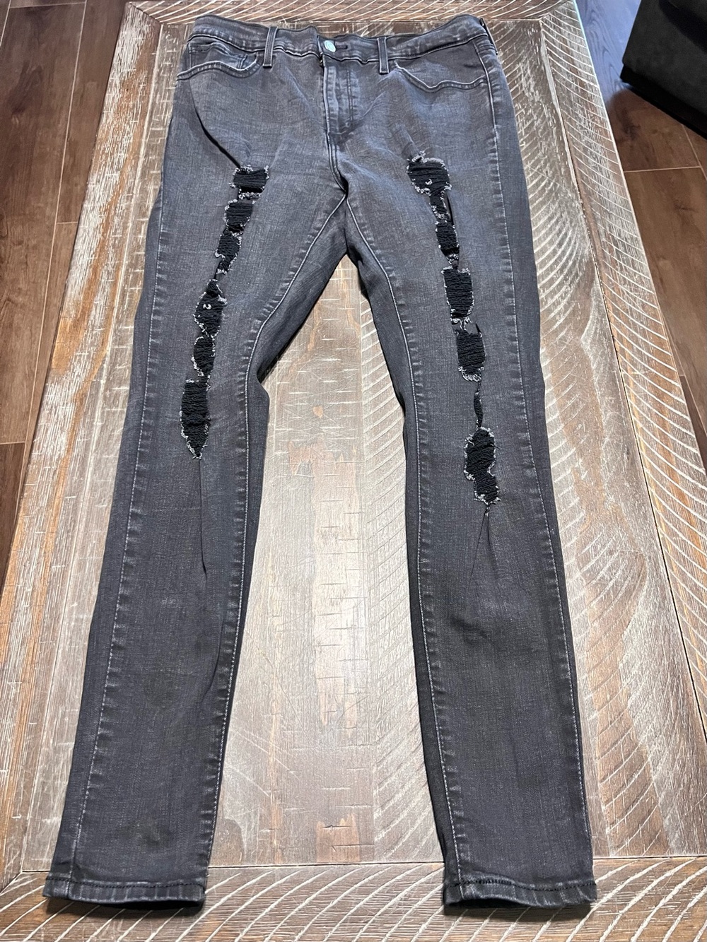 Levis 720 ladies High Rise Super Skinny Distressed Jeans 31 Black Denim
